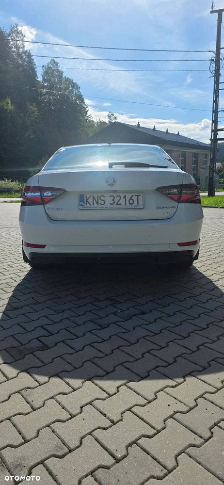 Skoda Superb 2.0 TDI 4x4 L&K DSG - 20