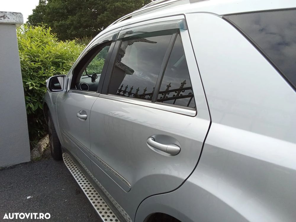 Mercedes-Benz ML - 12