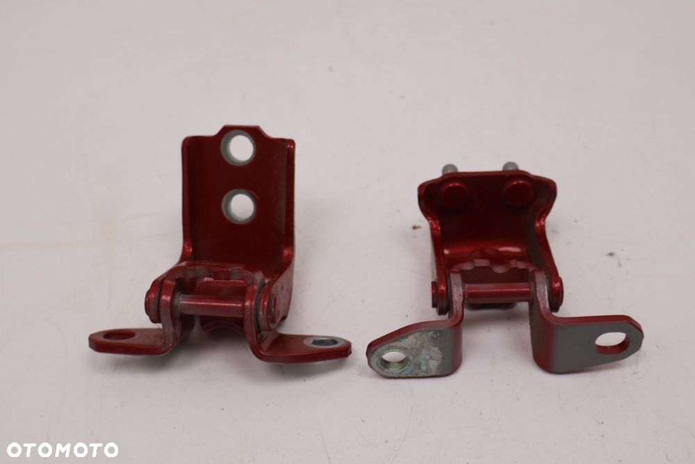 MITSUBISHI ECLIPSE CROSS ZAWIASY DRZWI PRAWYCH TYŁ P62 - 3