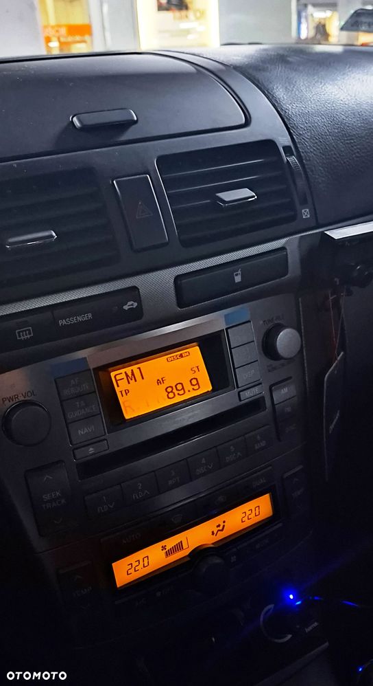 Toyota Avensis 2.0 VVT-i Sol Plus - 4