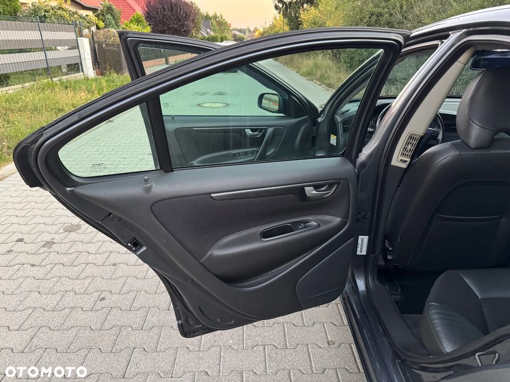 Volvo S60 - 15