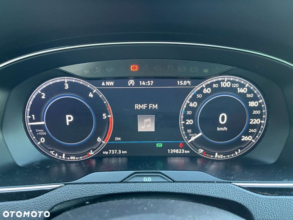 Volkswagen Passat - 9