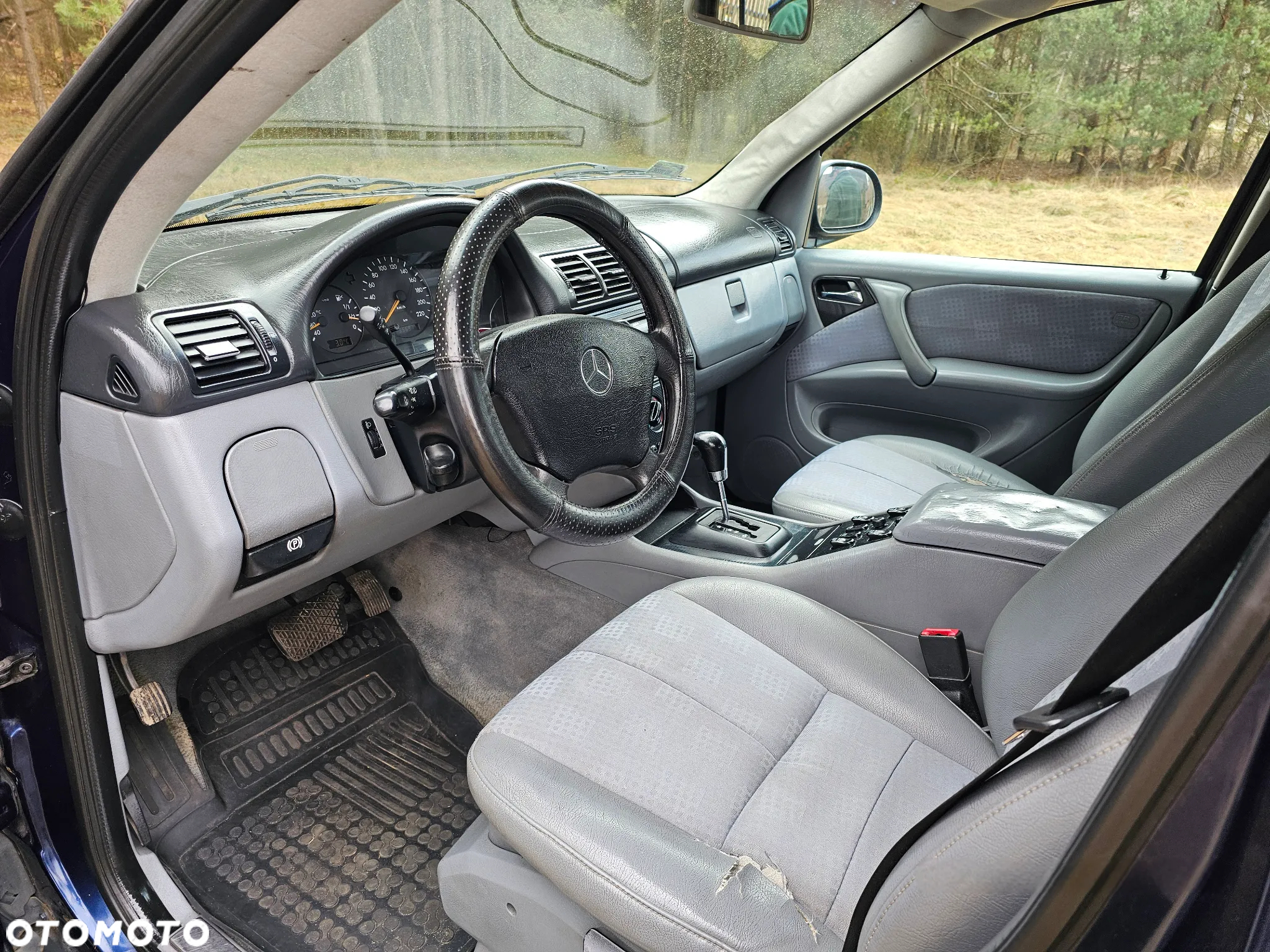 Mercedes-Benz ML - 13