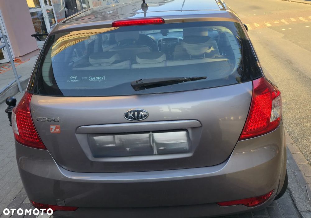 Kia Ceed 1.6 Crdi S Euro2012 - 5