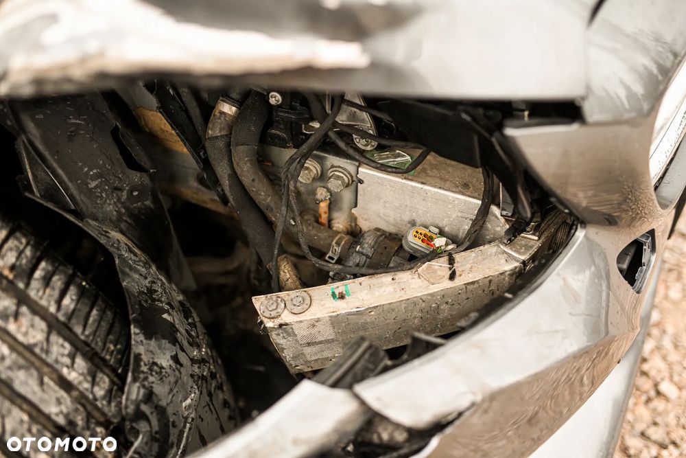 Mercedes-Benz Klasa C 180 (BlueTEC) d 7G-TRONIC - 21