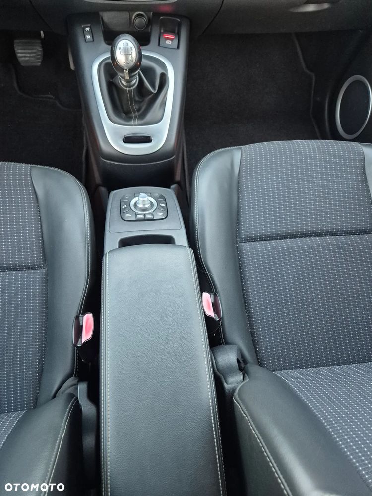 Renault Scenic 1.6 dCi Energy Limited - 36
