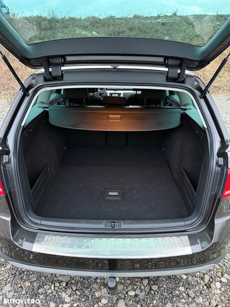 Volkswagen Passat Alltrack 2.0 TDI 4Motion BMT - 23