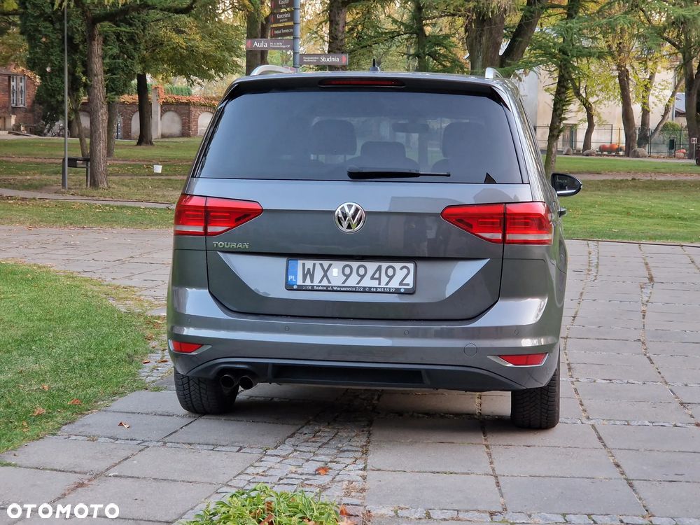 Volkswagen Touran - 6