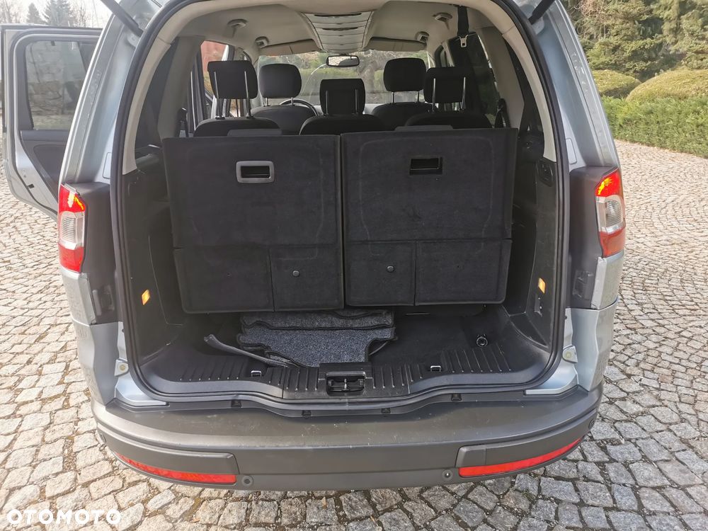 Ford Galaxy 2.0 TDCi Ghia - 12