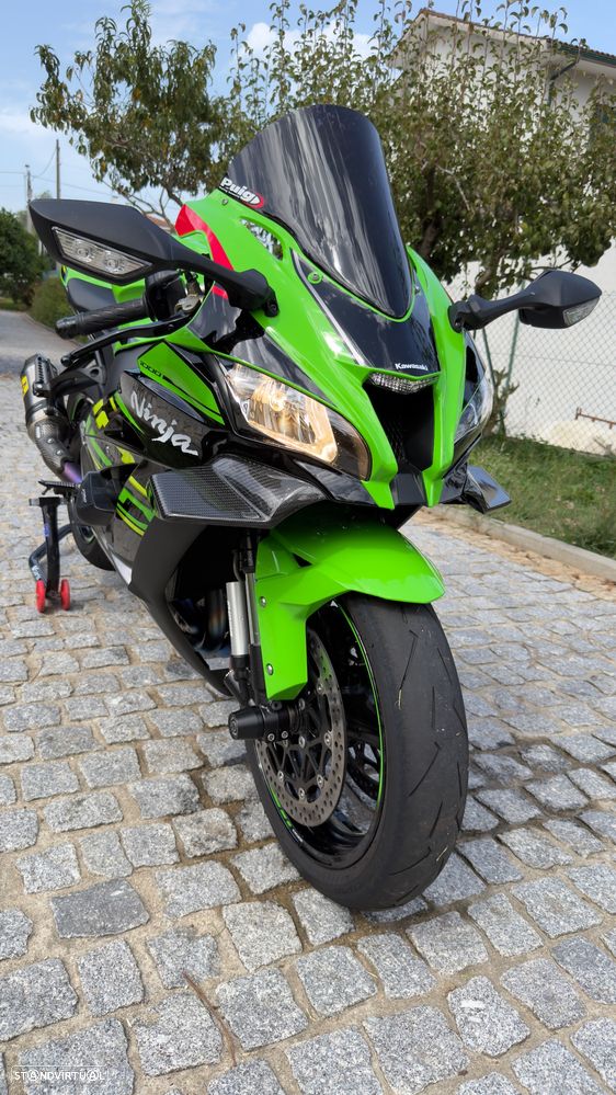 Kawasaki Ninja ZX10R - 1