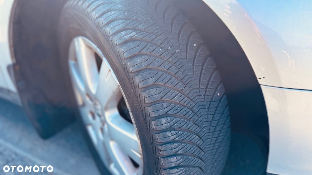 Volkswagen Passat - 10