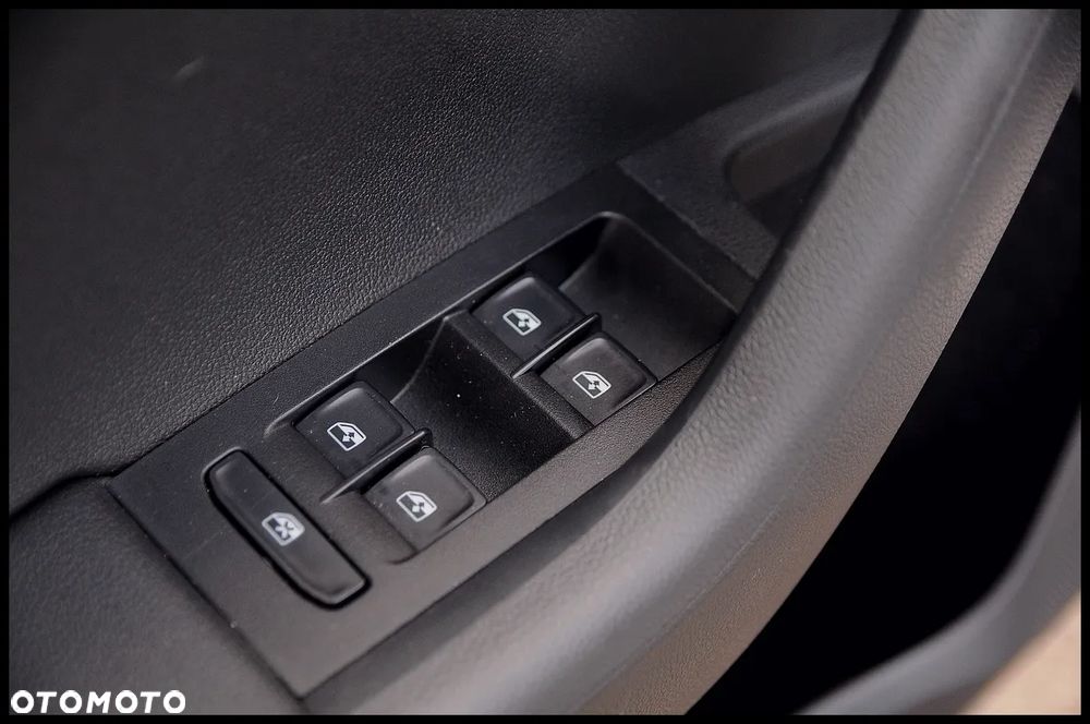 Skoda Octavia 2.0 TDI 4x4 DSG RS - 27