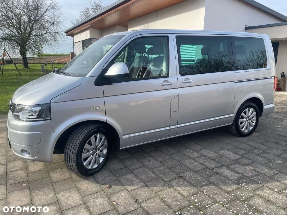 Volkswagen Multivan - 2