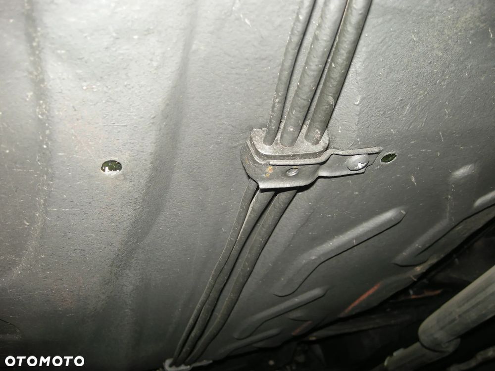 Mercedes-Benz W123 - 28