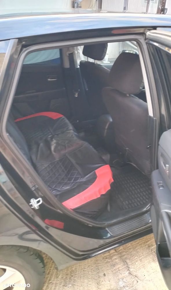 Mazda 3 - 8