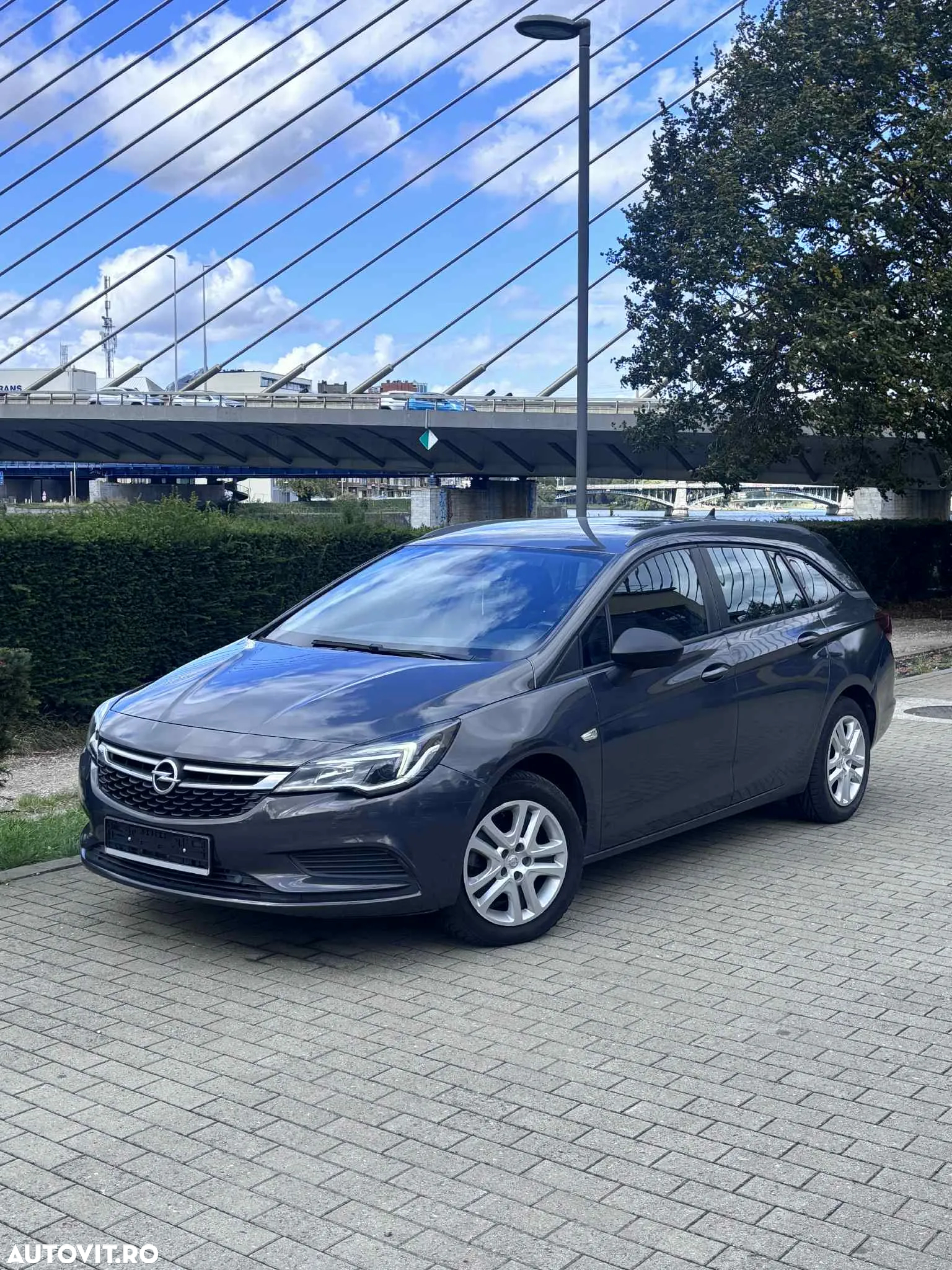 Opel Astra 1.6 CDTI DPF ecoFLEX Sports TourerStart/Stop Edition - 2