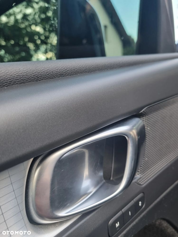 Volvo XC 40 T5 AWD Geartronic Momentum Pro - 12