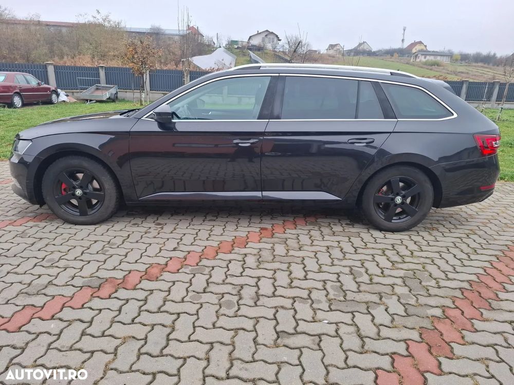 Skoda Superb 1.6 TDI Style - 9