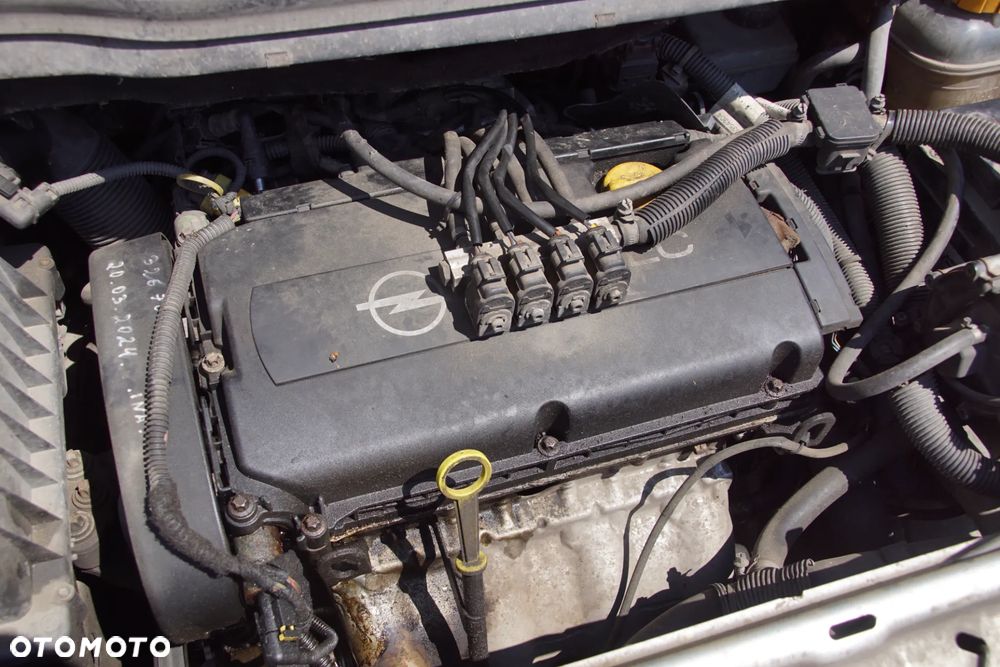 Auto na części - Opel Zafira B 1.8 16V 140 KM Z18XER F17 Z157 2006R Silnik Skrzynia Drzwi Maska Błotnik Zderzak Klapa Lampa Lusterko Klamka Szyba Deska Kokpit Sterownik Moduł Czujnik Licznik Wyświetlacz Panel Kierownica - 16