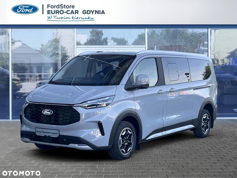 Ford Tourneo Custom - 3