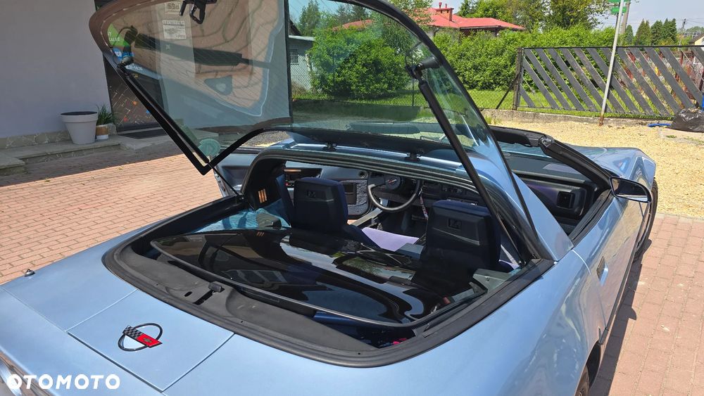 Chevrolet Corvette - 19