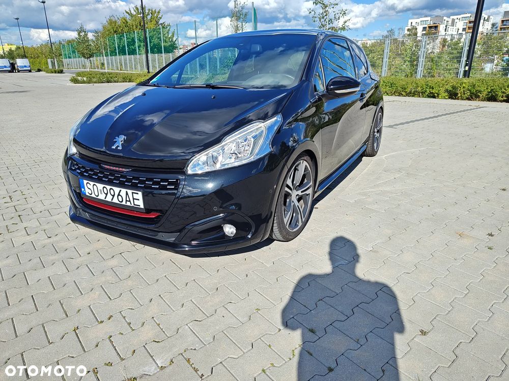 Peugeot 208 - 4