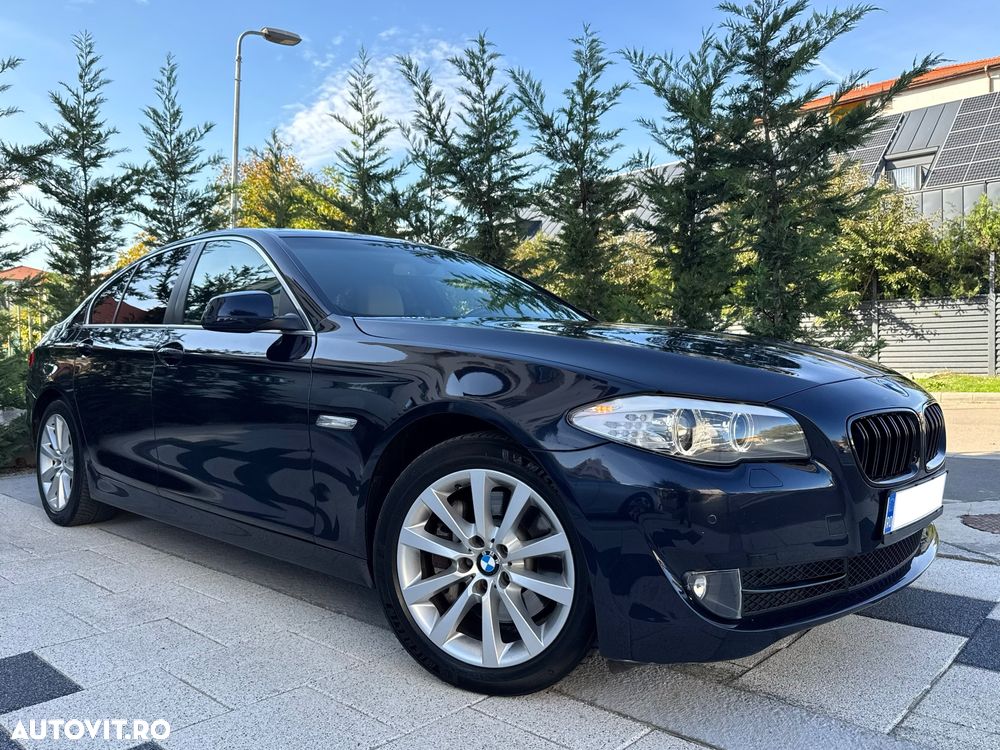 BMW Seria 5 525d xDrive AT - 1