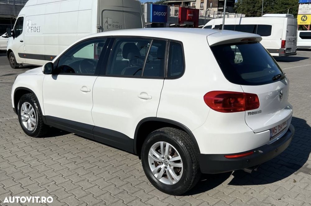 Volkswagen Tiguan 2.0 TDI DPF BlueMotion Technology Trend & Fun - 25