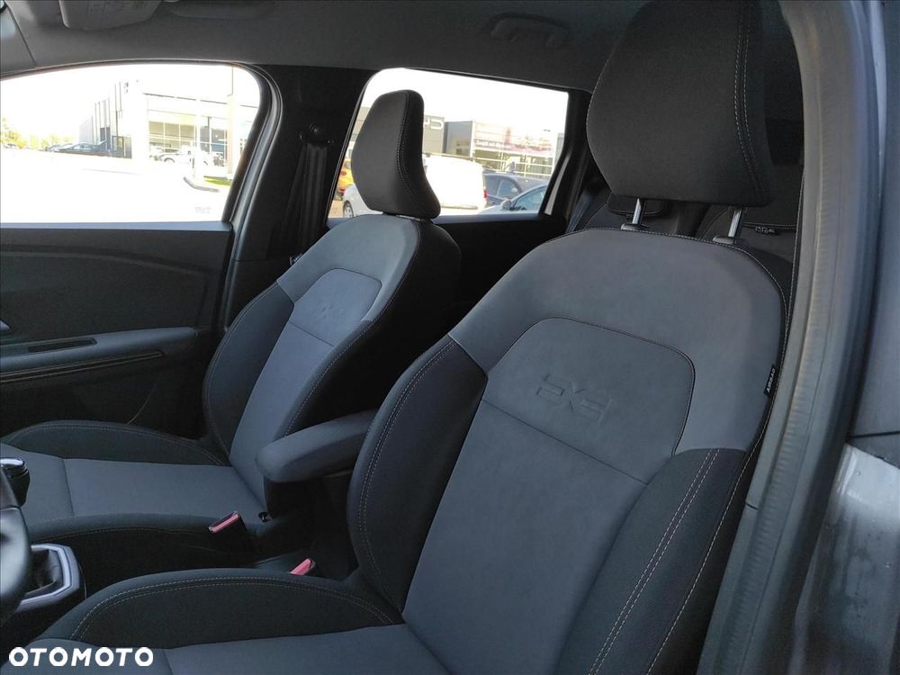 Dacia Jogger 1.0 TCe Extreme 7os - 11