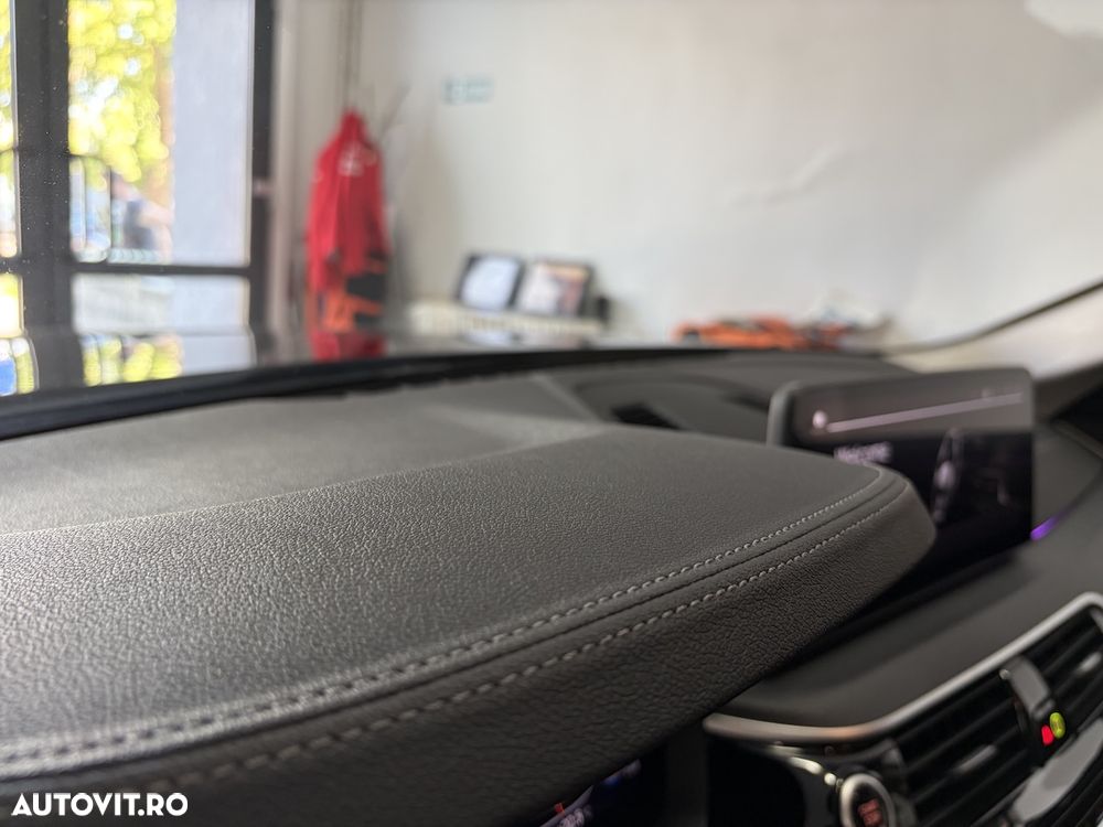 BMW Seria 5 520d xDrive AT MHEV - 17