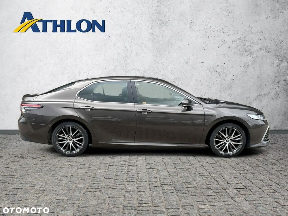 Toyota Camry 2.5 Hybrid Prestige CVT - 6
