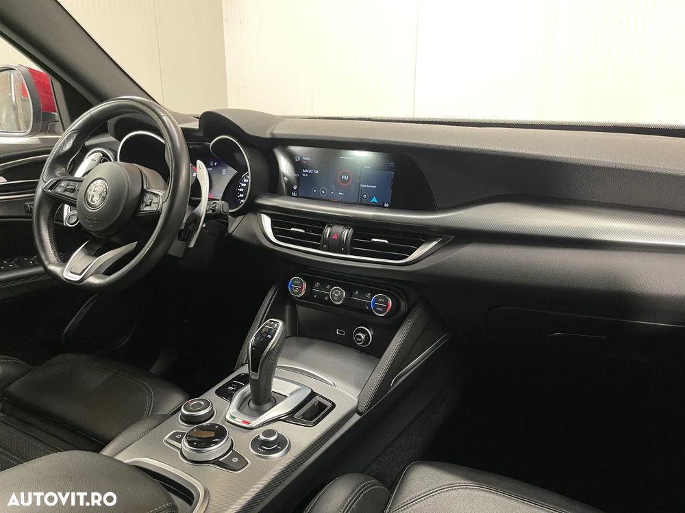 Alfa Romeo Stelvio 2.2 16V AT8 Q4 Sprint - 9