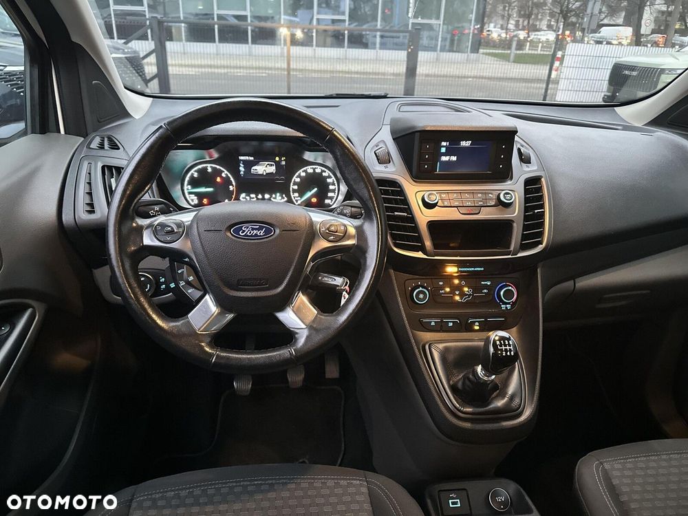 Ford Transit Connect - 13