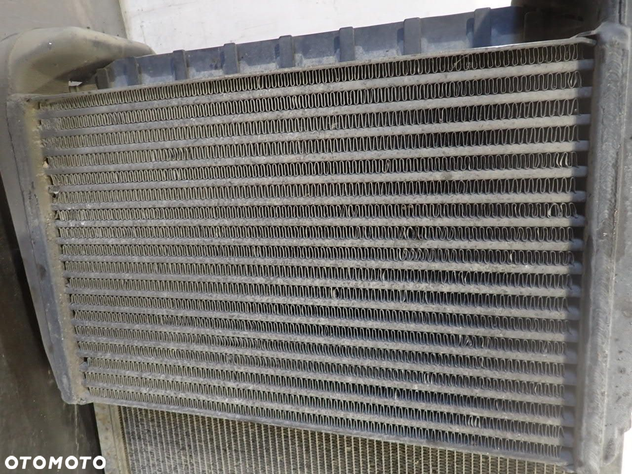 CHŁODNICA WODY INTERCOOLER MAN L2000 8.163 - 2