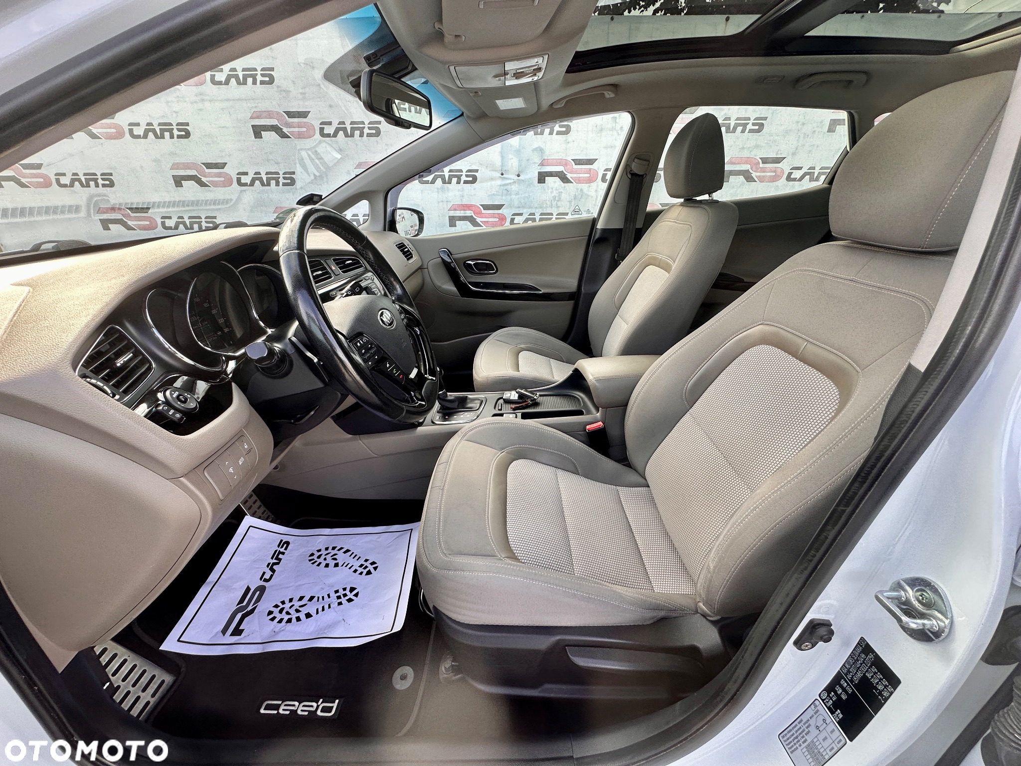 Kia Ceed 1.6 GDI DCT Platinum Edition - 30