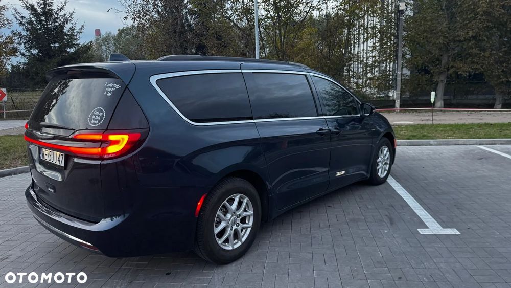 Chrysler Pacifica - 15