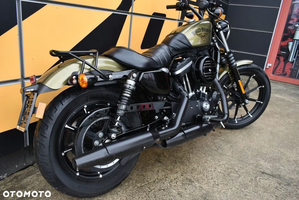 Harley-Davidson Sportster Iron 883 - 25