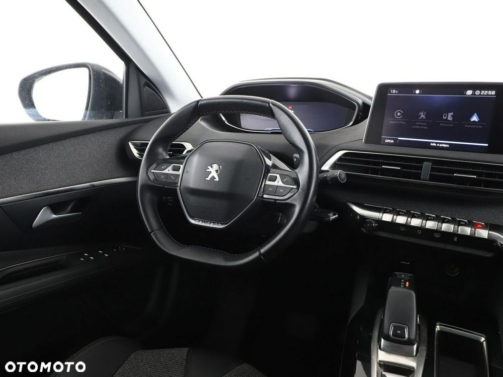 Peugeot 3008 1.2 PureTech Allure S&S EAT6 - 17