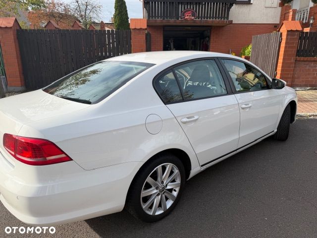 Volkswagen Passat - 7
