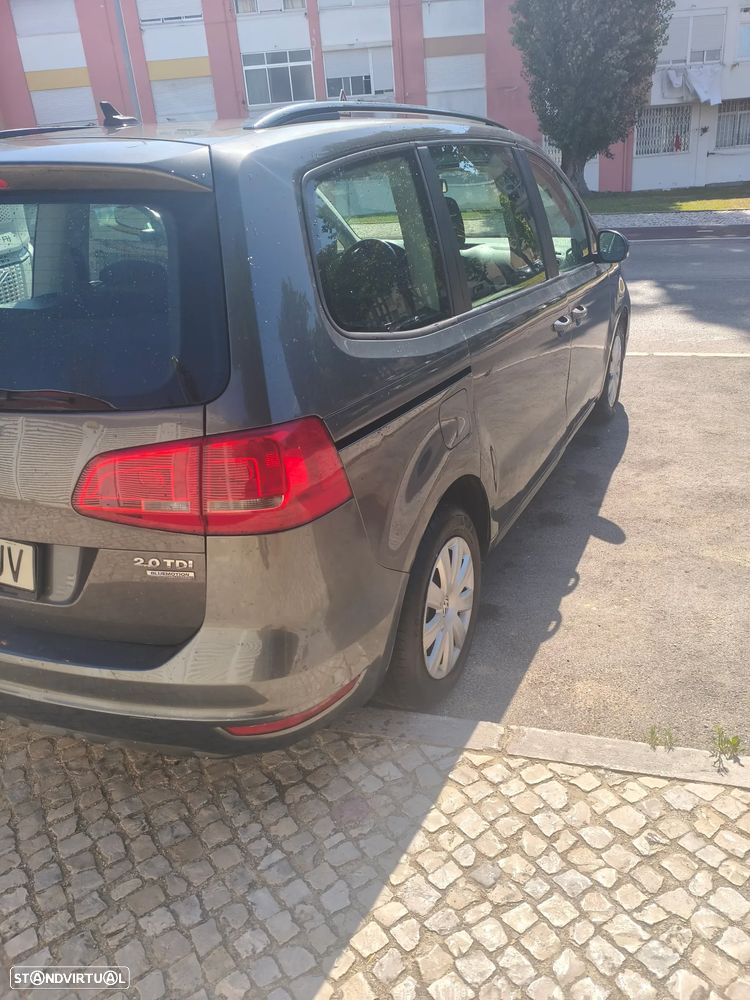 VW Sharan 2.0 TDI 4MOTION BlueMotion Trendline - 4