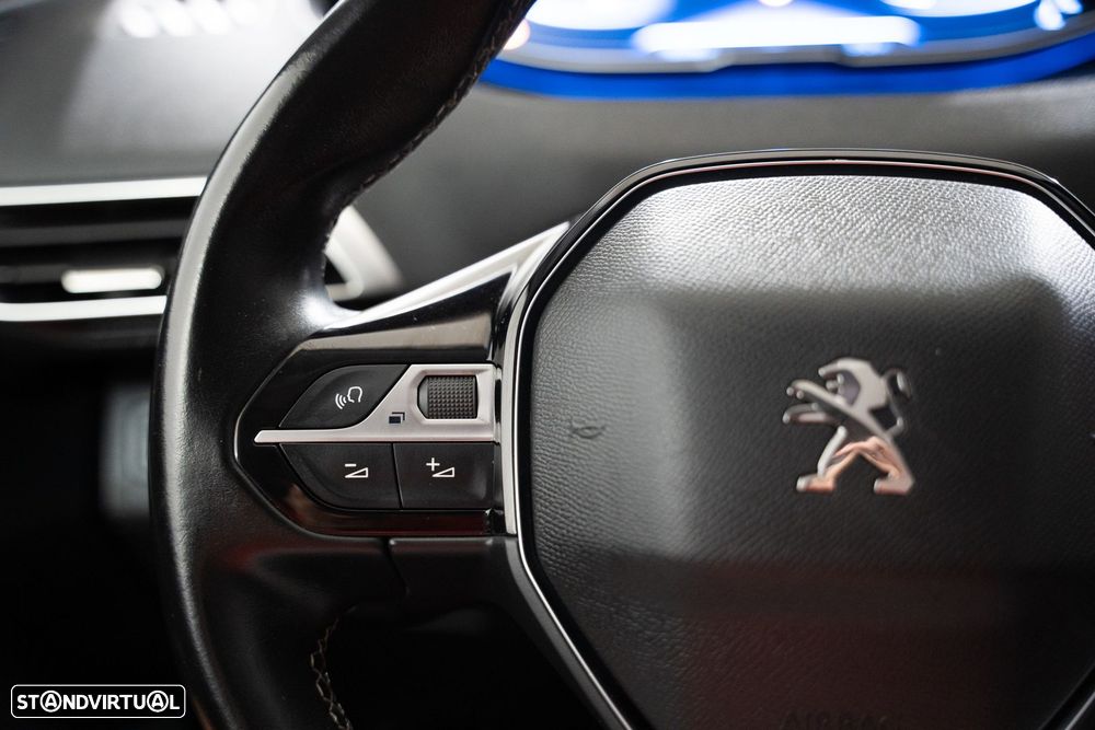 Peugeot 3008 1.2 PureTech Allure - 21