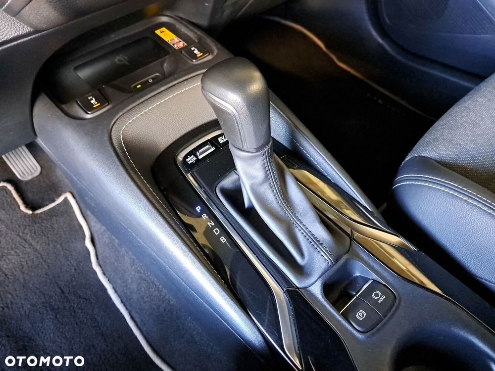 Toyota Corolla 1.8 Hybrid Style - 29