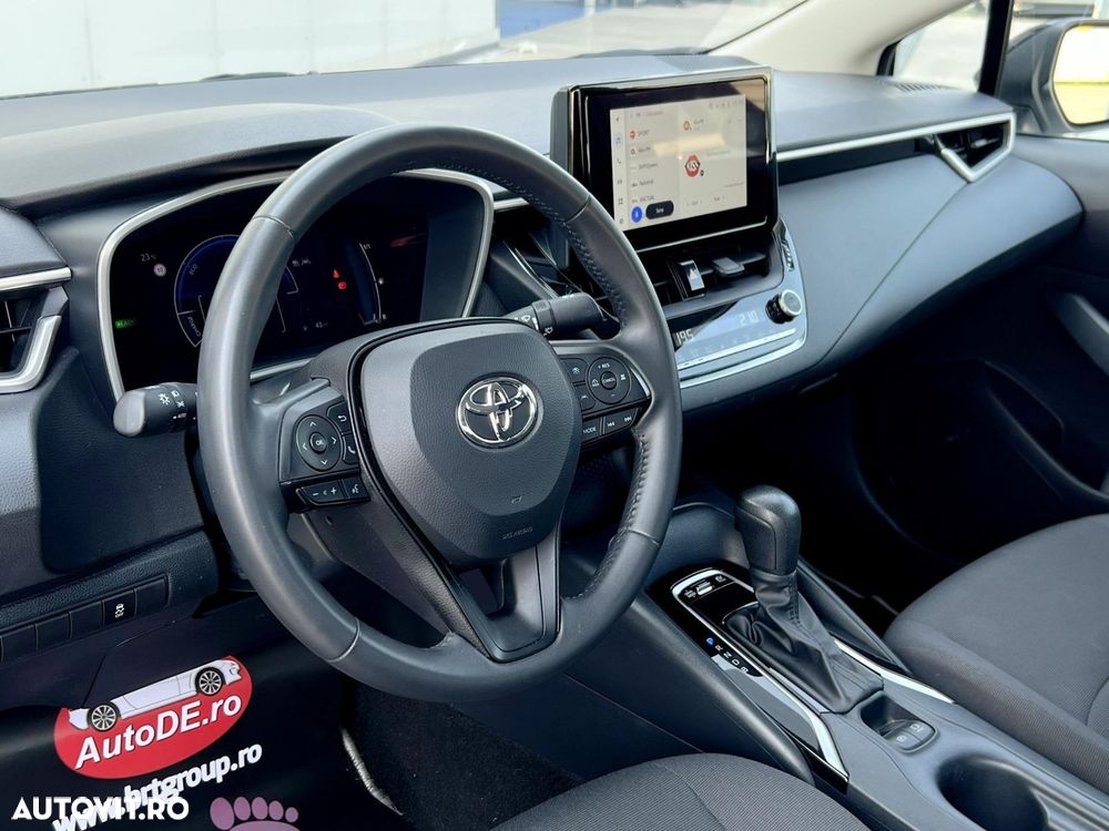 Toyota Corolla - 10