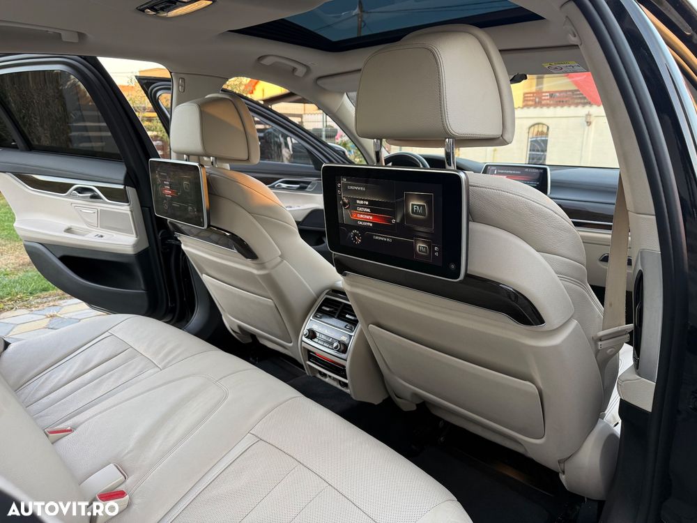 BMW Seria 7 - 8