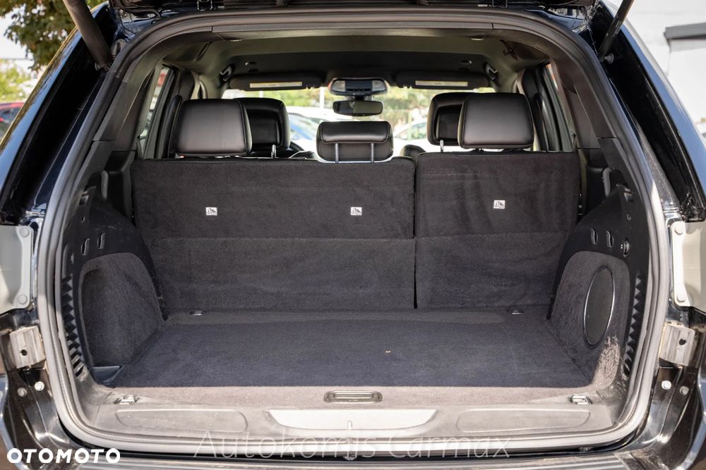 Jeep Grand Cherokee - 26