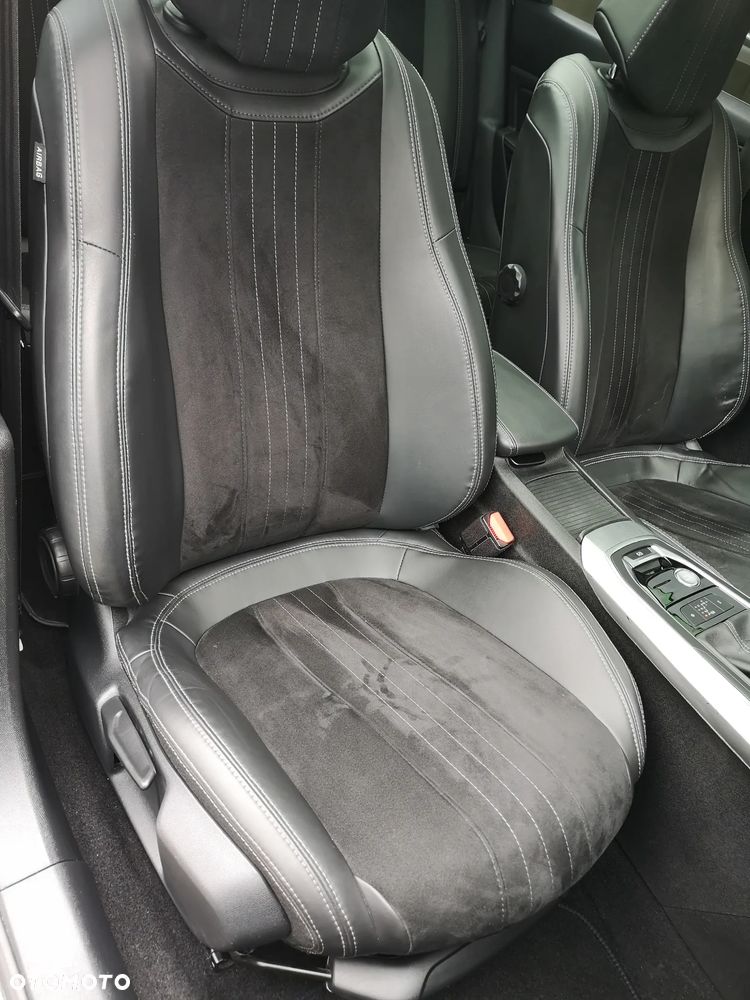 Peugeot 308 PureTech 130 GPF EAT8 Stop & Start Allure Business-Paket - 28