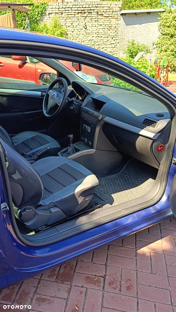 Opel Astra 1.6 - 9