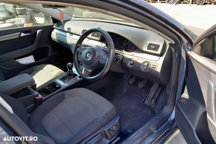Dezmembrez Volkswagen VW Passat B7 [2010 - 2015] Sedan 2.0 TDI MT (14 - 5