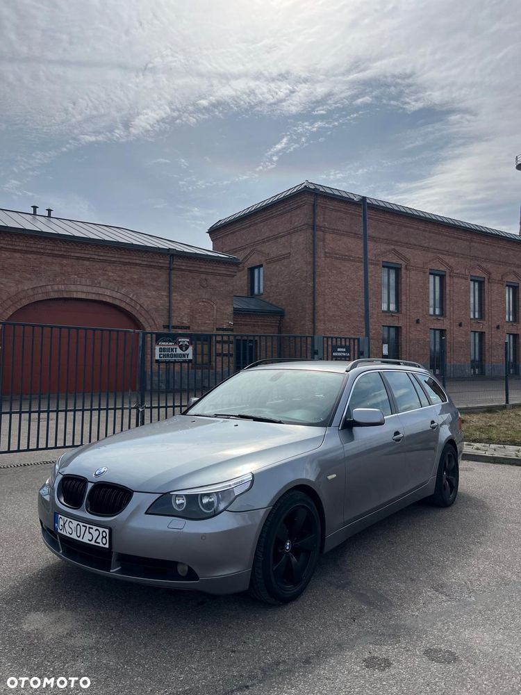 BMW Seria 5 525d - 16