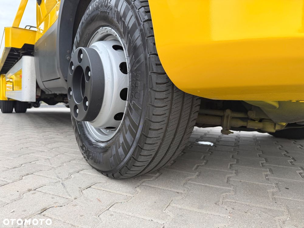 Iveco 72C18 - 18